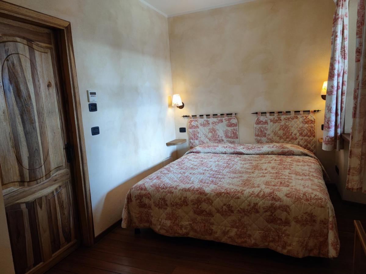 Villa Le 5 Frecce Cavour Exterior foto