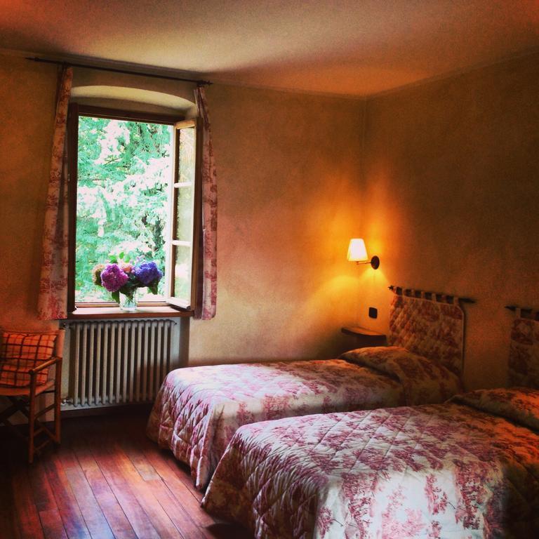 Villa Le 5 Frecce Cavour Zimmer foto