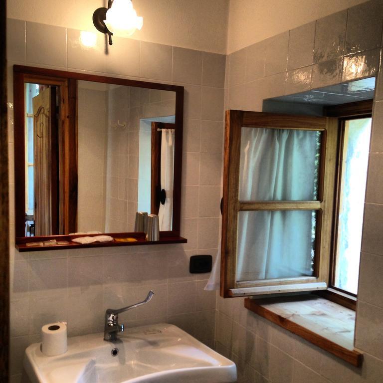 Villa Le 5 Frecce Cavour Zimmer foto