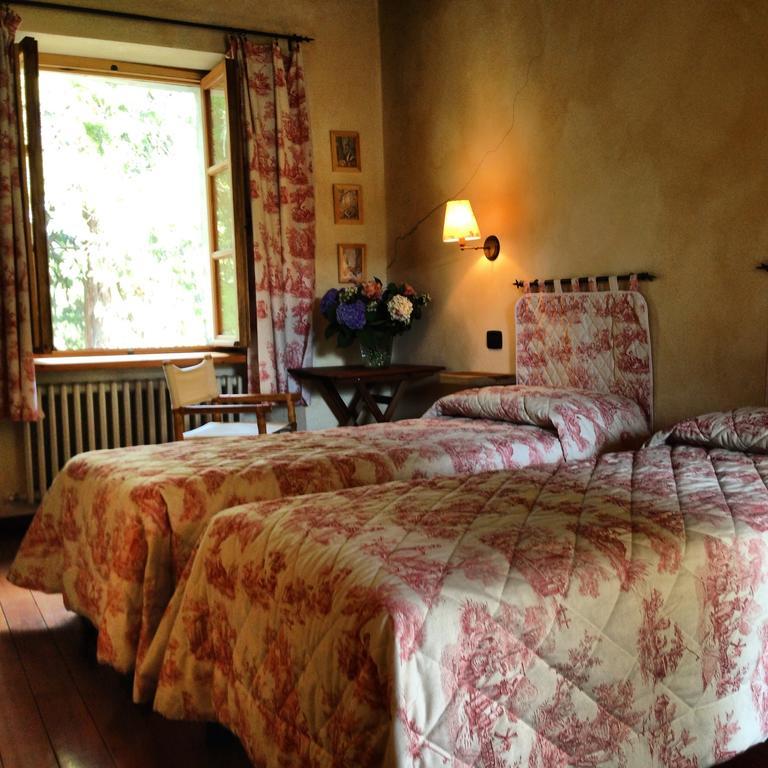 Villa Le 5 Frecce Cavour Zimmer foto